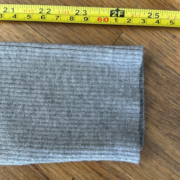 *last chance* NWT. Becul | crop, fitted, ribbed grey long sleeve sweater - Picture 11 of 16